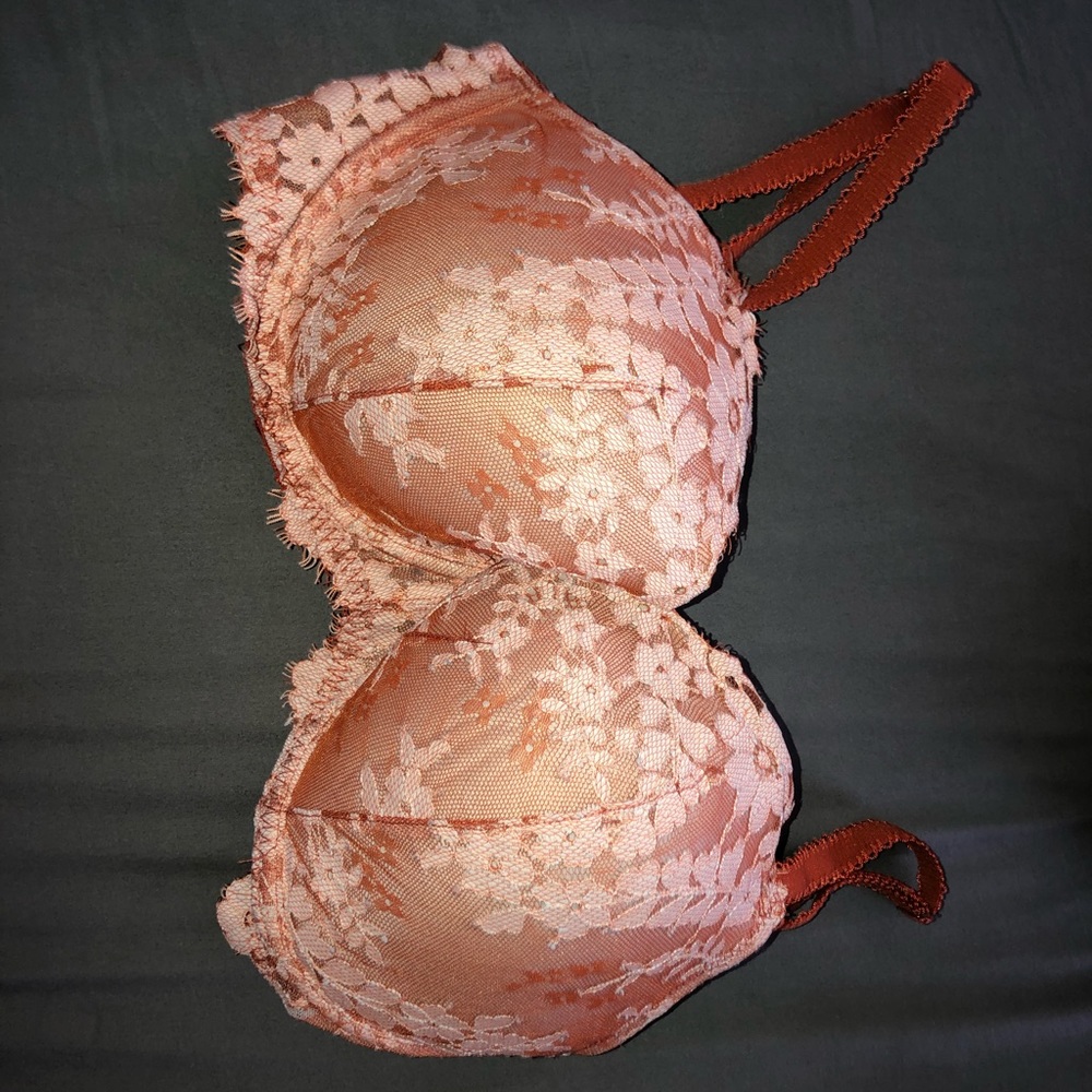 Super sexy tee shirt bra Victoria Secret